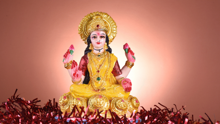 Maa Lakshmi Aarti Lyrics